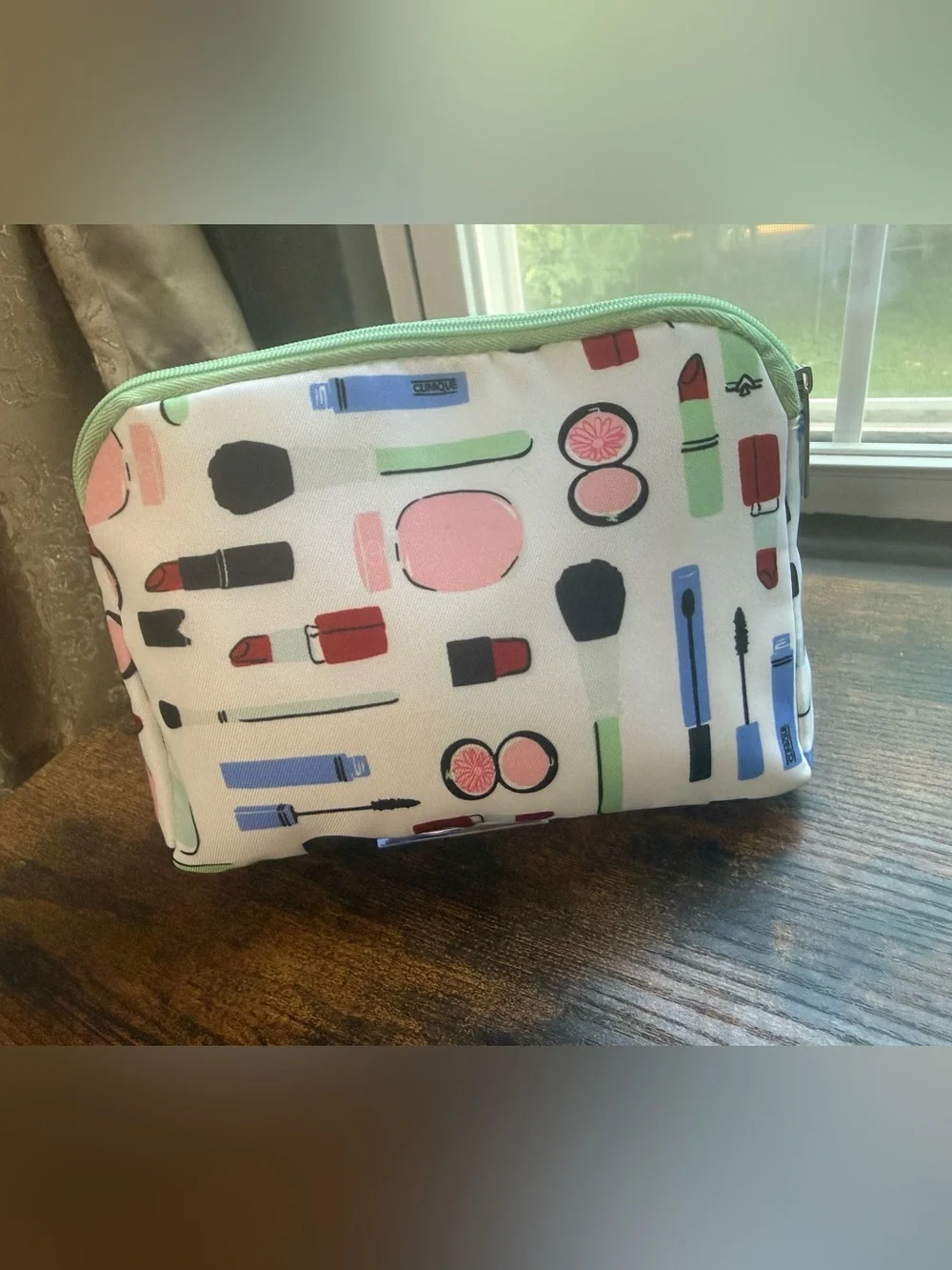 NWOT Clinique x Kate Spade Green Cosmetic Bag - with Makeup Design